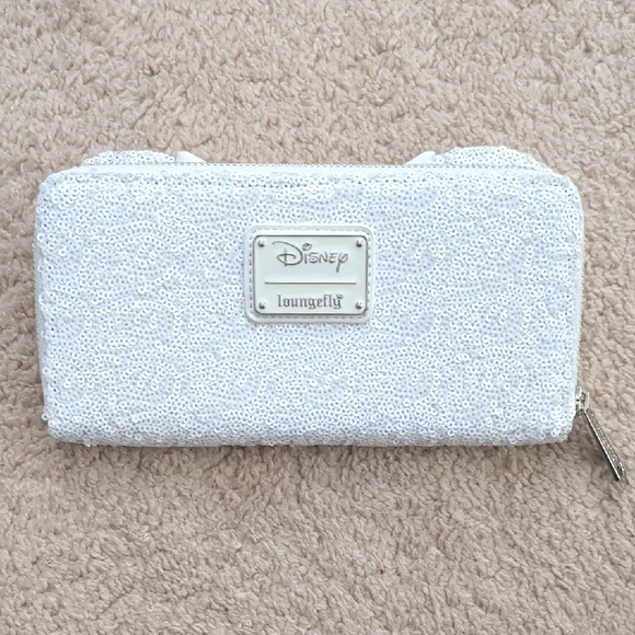 Loungefly White Sequin Bow Kids Wallet - Picture 2 of 4